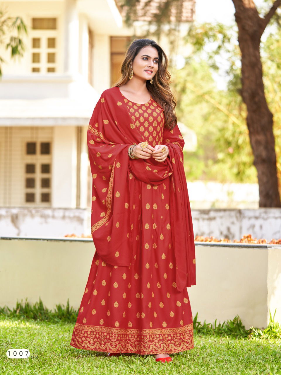 Banwery Paridhi Fancy Ethnic Wear Heavy Rayon Long Kurti With Dupatta Collection